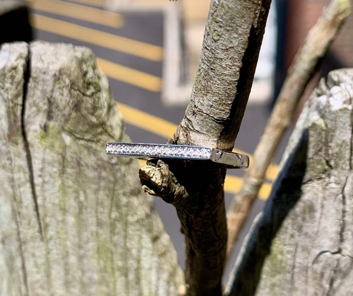 14k white gold & diamond bar band